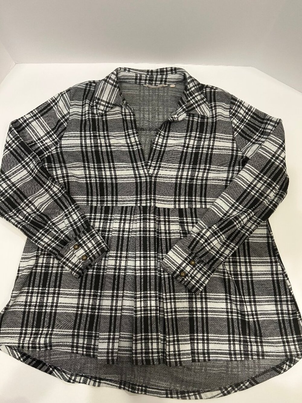 EUC Soft Surroundings Flowy Black and White Tunic in Size XLP